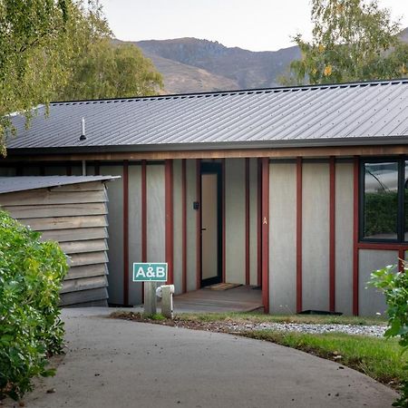 Private And Peaceful Studio Apartment Wanaka Exterior photo
