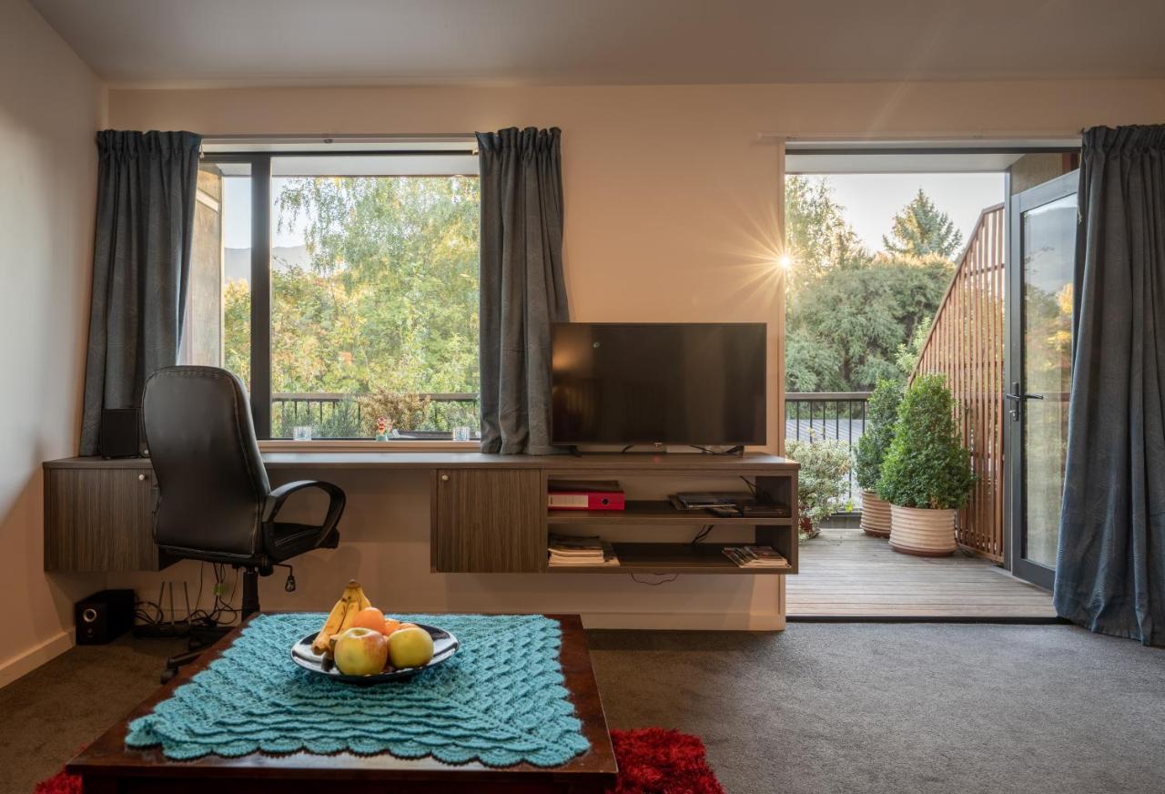 Private And Peaceful Studio Apartment Wanaka Exterior photo